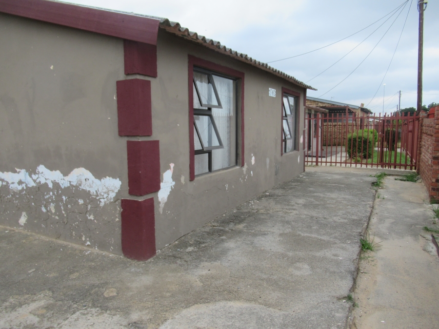 4 Bedroom Property for Sale in Odendaalsrus Rural Free State